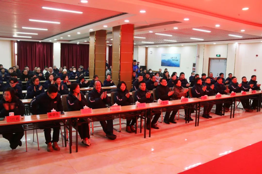 tqb谈球吧正月初八开门红
